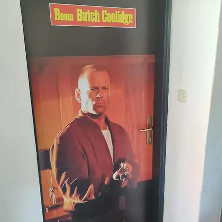 Pulp Fiction Hostel