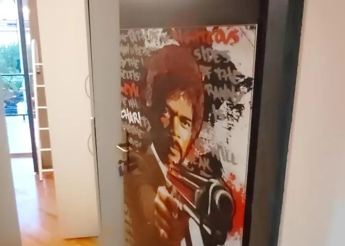 Pulp Fiction Hostel
