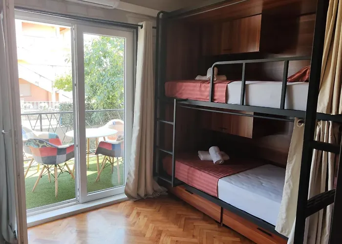 Hostel Pulp Fiction
