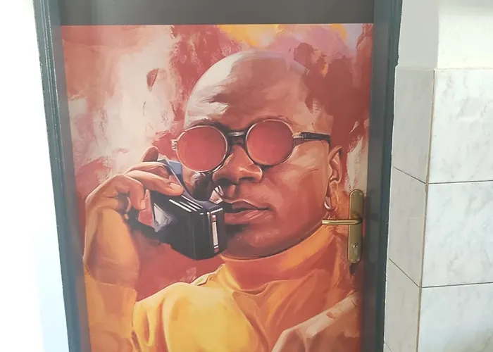 Pulp Fiction Hostel