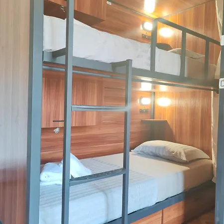 Hostal Pulp Fiction *