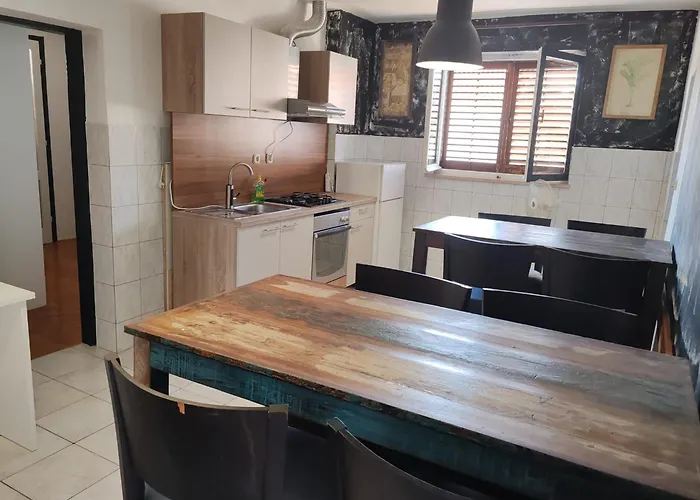 Pulp Fiction Хостел *