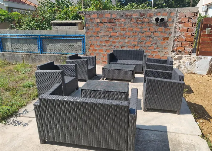 Hostel Pulp Fiction *