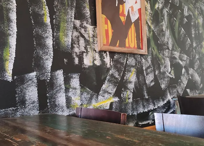 Pulp Fiction Hostel